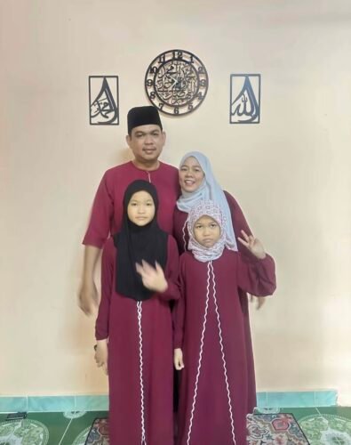 Maroon for Men photo review